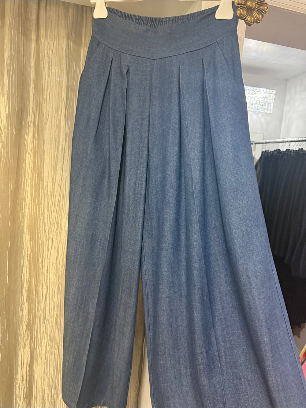 Vilagallo Wide Leg Denim-Look Pleated Pants - Blue